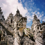 pura-lempuyang-entrance-dragon-like-statue